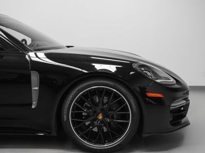 2023 Porsche Panamera Panamera 4 Platinum Edition