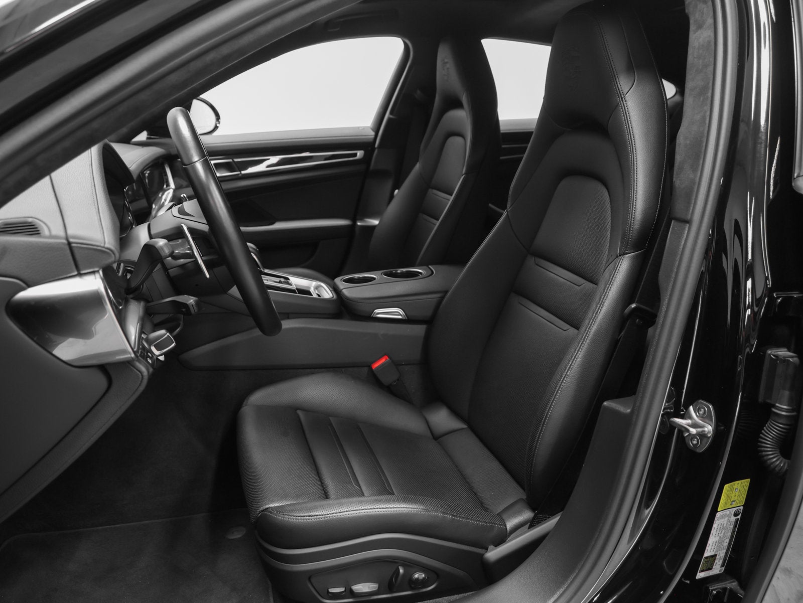 2023 Porsche Panamera Panamera 4 Platinum Edition