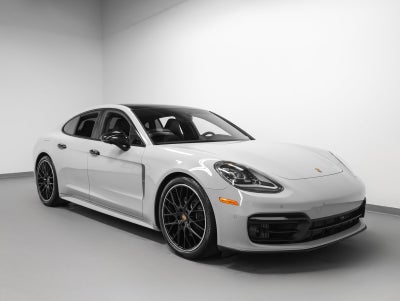 2023 Porsche Panamera Panamera 4 Platinum Edition