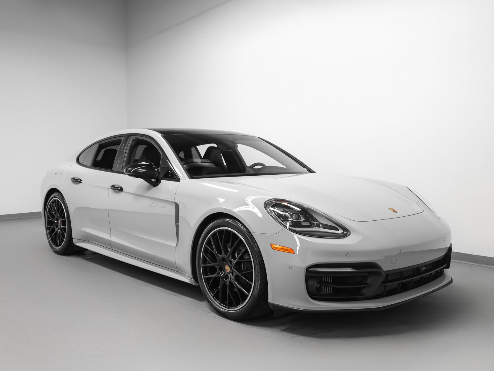 2023 Porsche Panamera Panamera 4 Platinum Edition