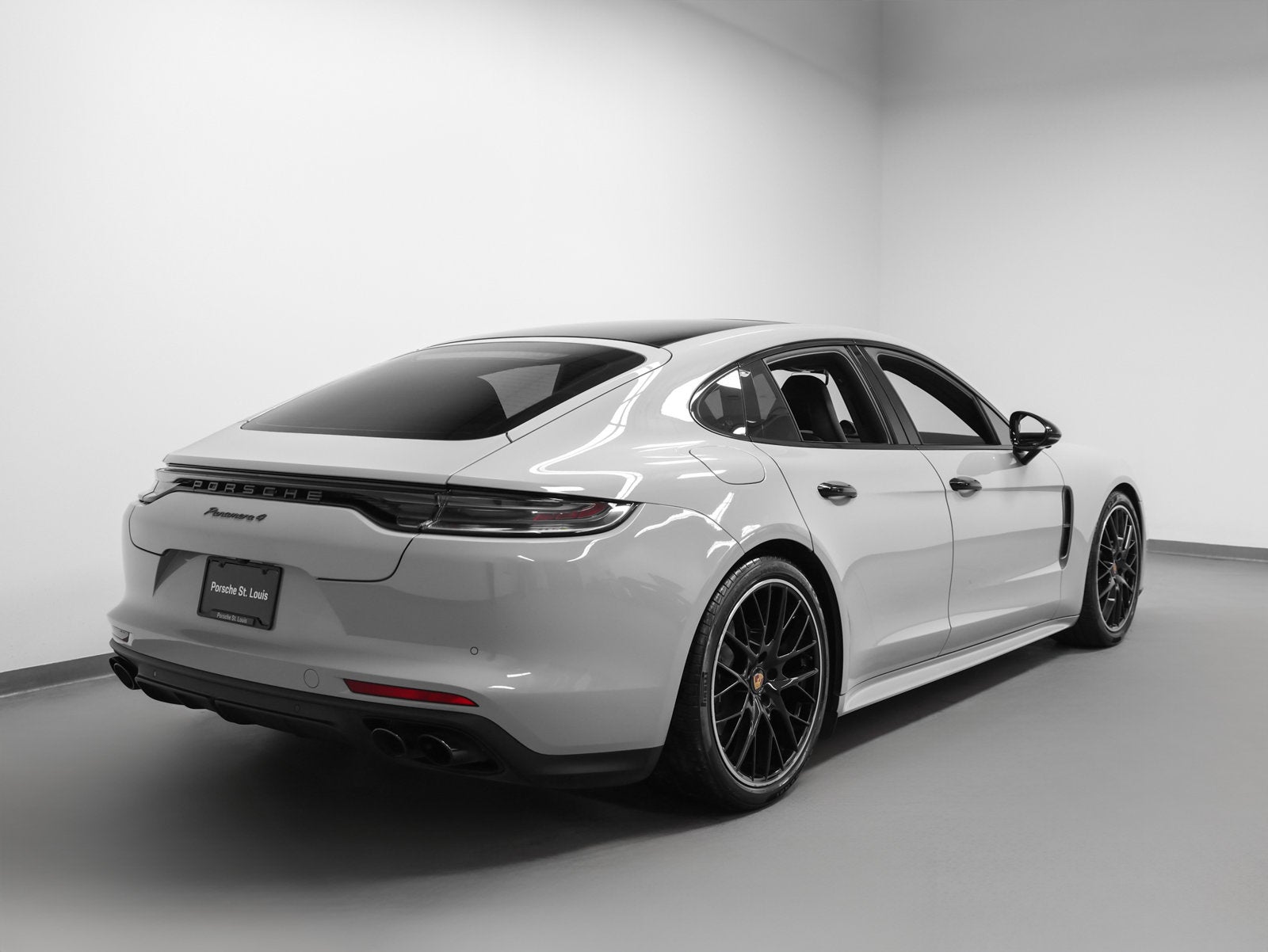 2023 Porsche Panamera Panamera 4 Platinum Edition