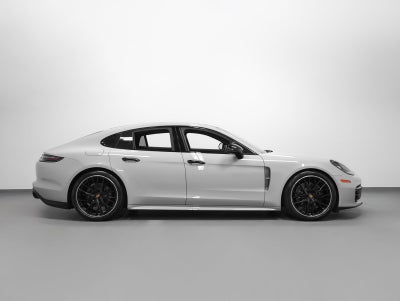 2023 Porsche Panamera Panamera 4 Platinum Edition