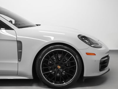 2023 Porsche Panamera Panamera 4 Platinum Edition