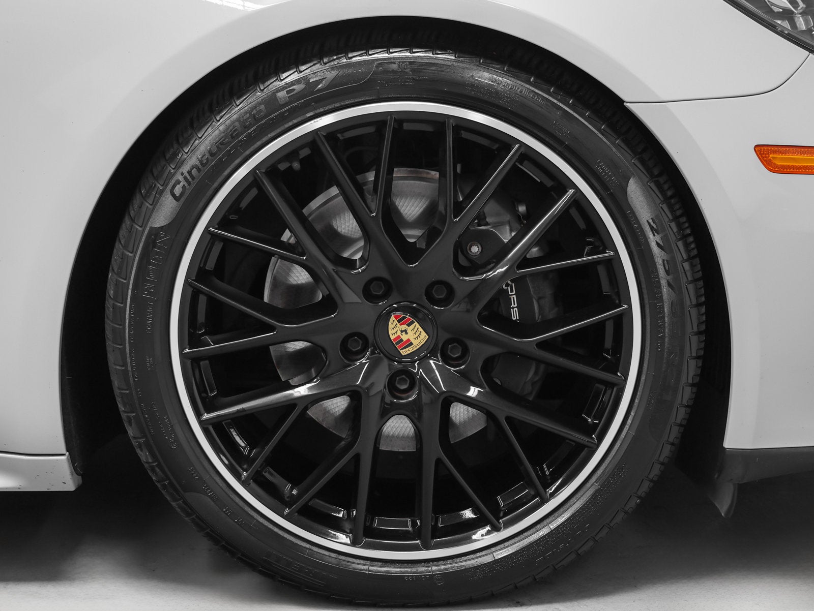 2023 Porsche Panamera Panamera 4 Platinum Edition