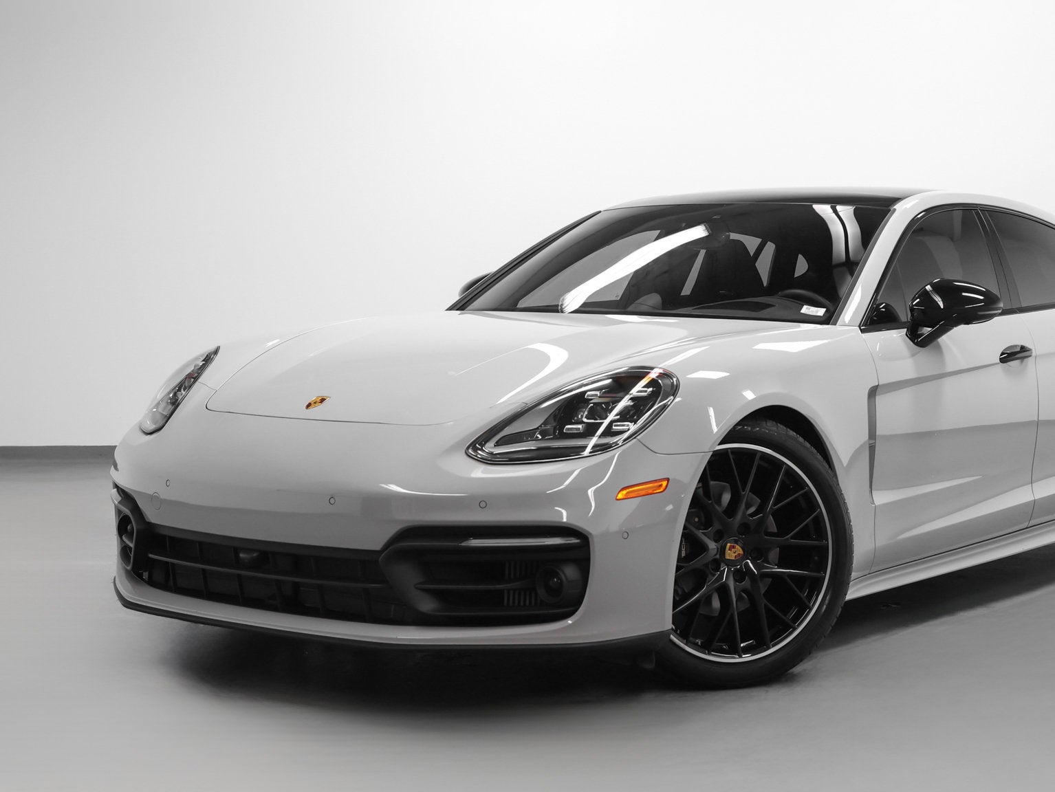 2023 Porsche Panamera Panamera 4 Platinum Edition