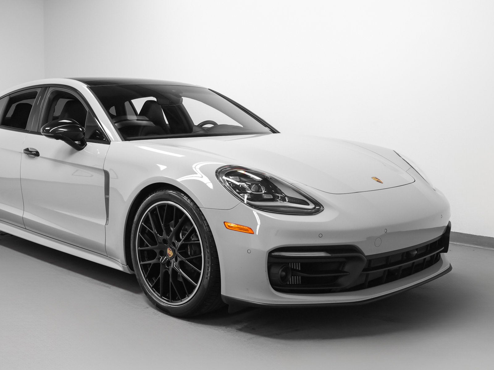 2023 Porsche Panamera Panamera 4 Platinum Edition