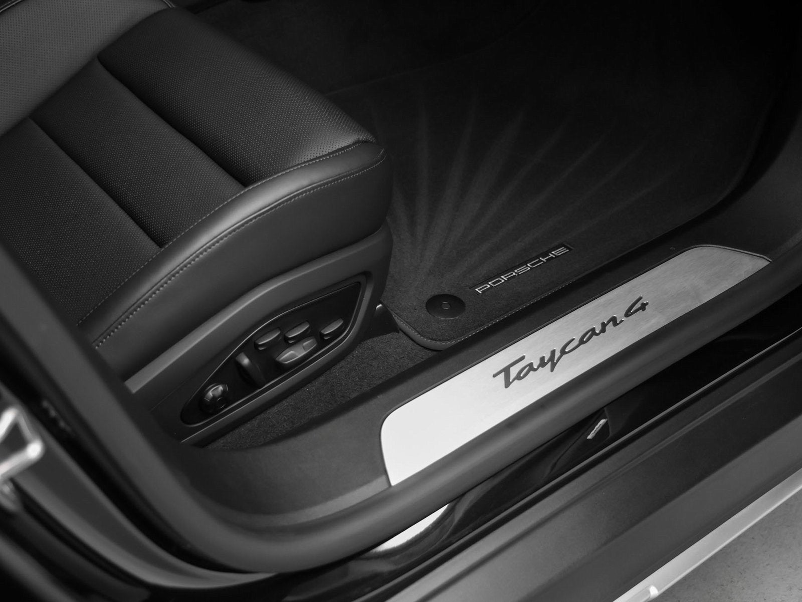 2025 Porsche Taycan Taycan 4 Cross Turismo