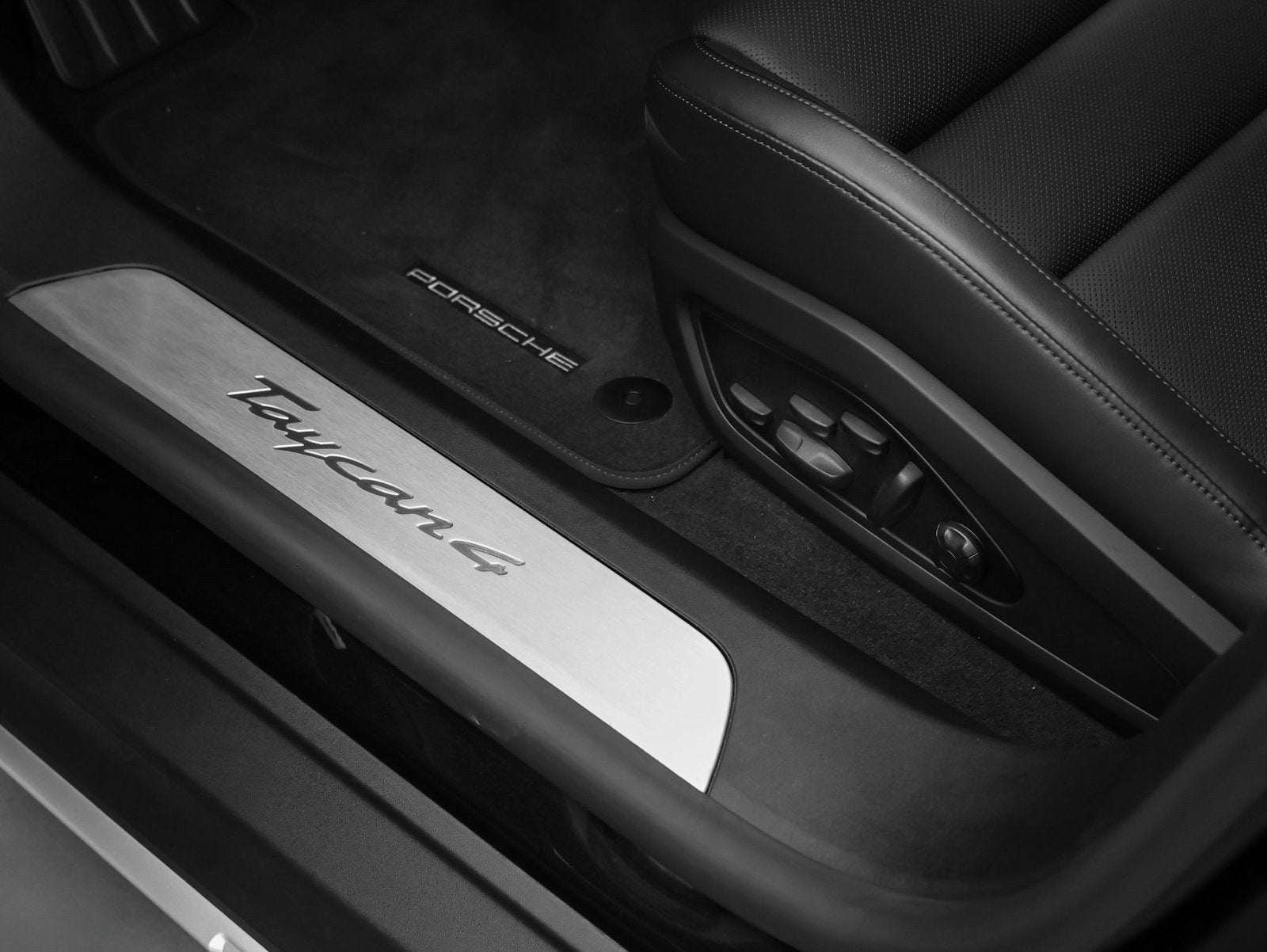 2025 Porsche Taycan Taycan 4 Cross Turismo