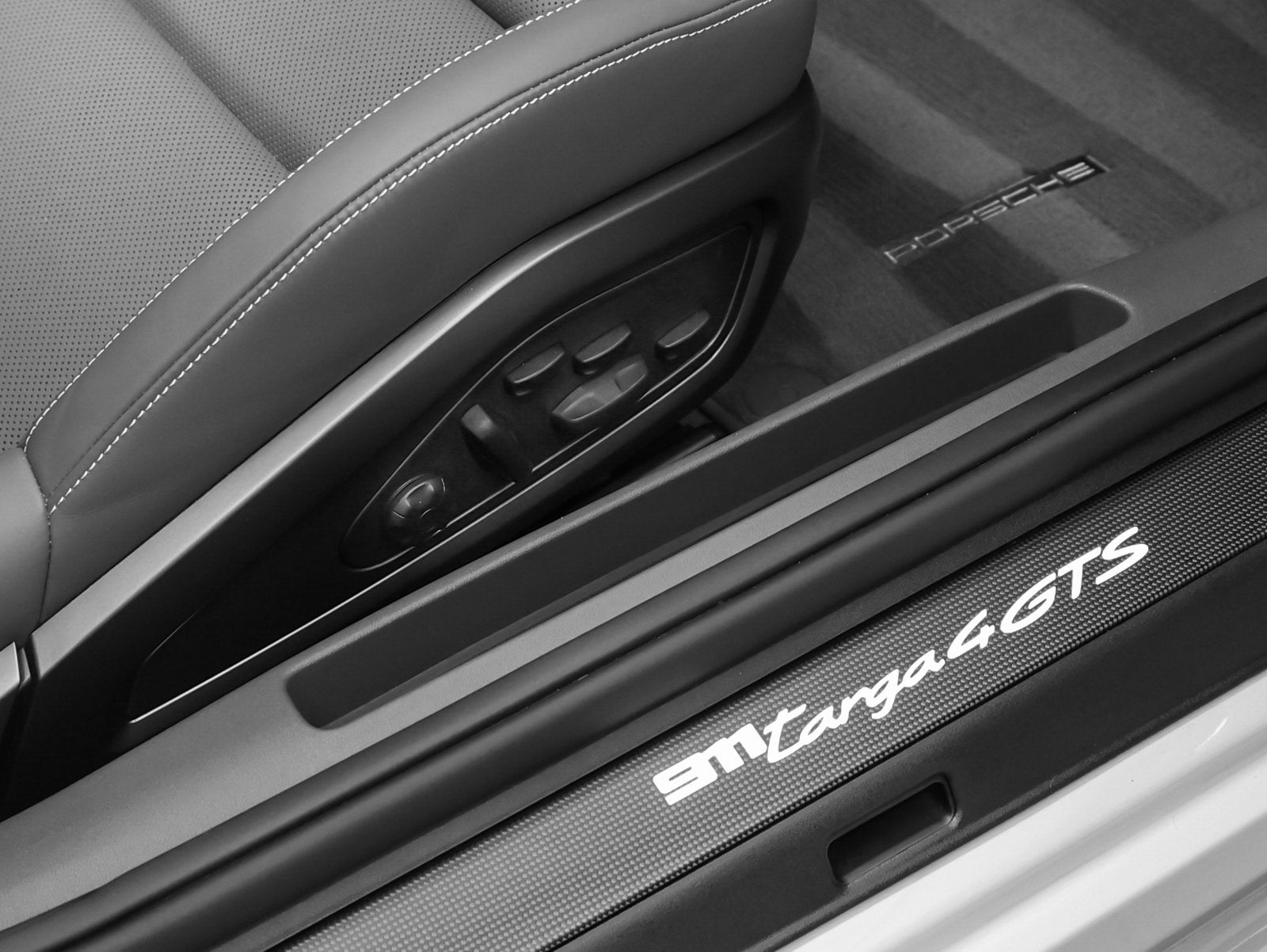 2022 Porsche 911 911 Targa 4 GTS (MY22)