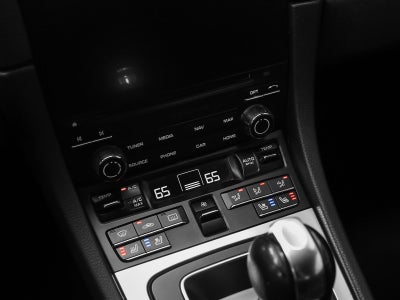 2017 Porsche 911 Carrera