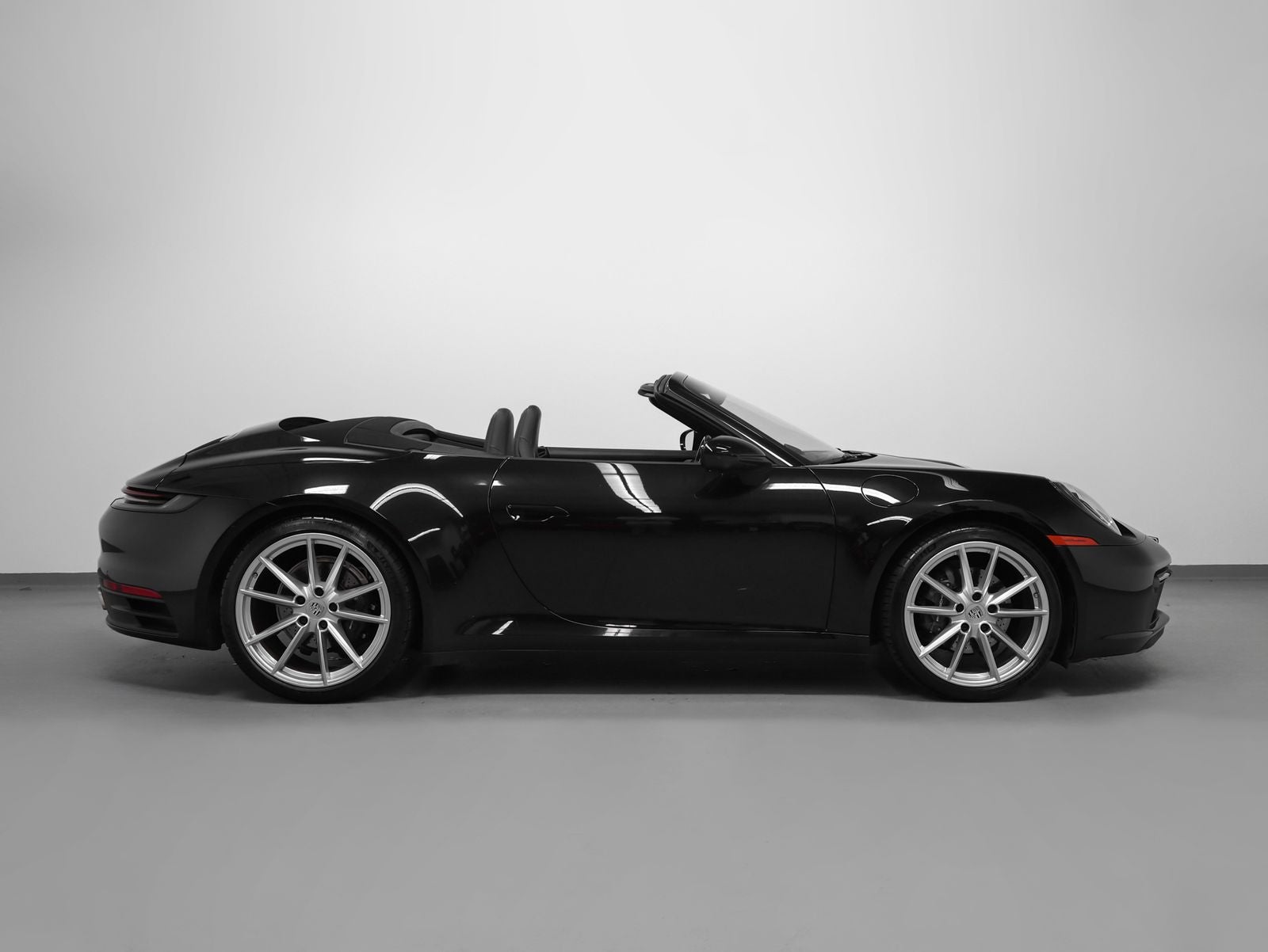 2022 Porsche 911 Carrera