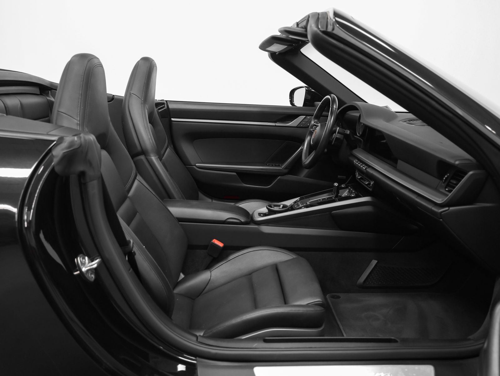 2022 Porsche 911 Carrera