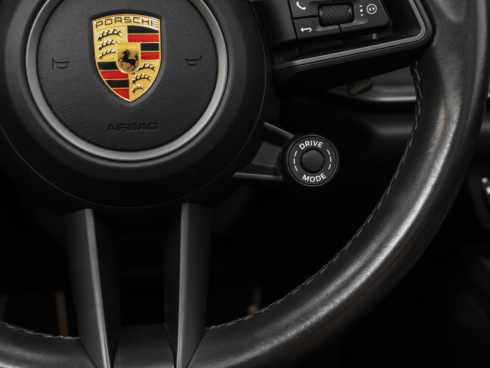 2022 Porsche 911 Carrera