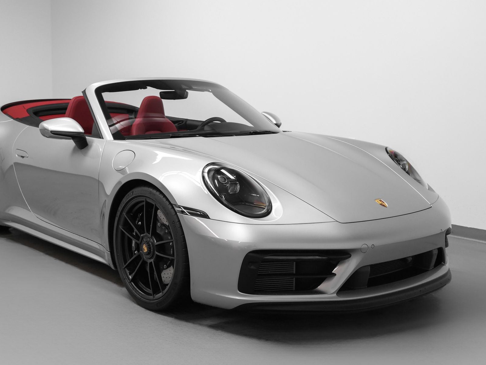 2024 Porsche 911 Carrera GTS Cabriolet