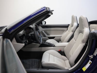 2022 Porsche 911 911 Carrera GTS Cabriolet (MY22)