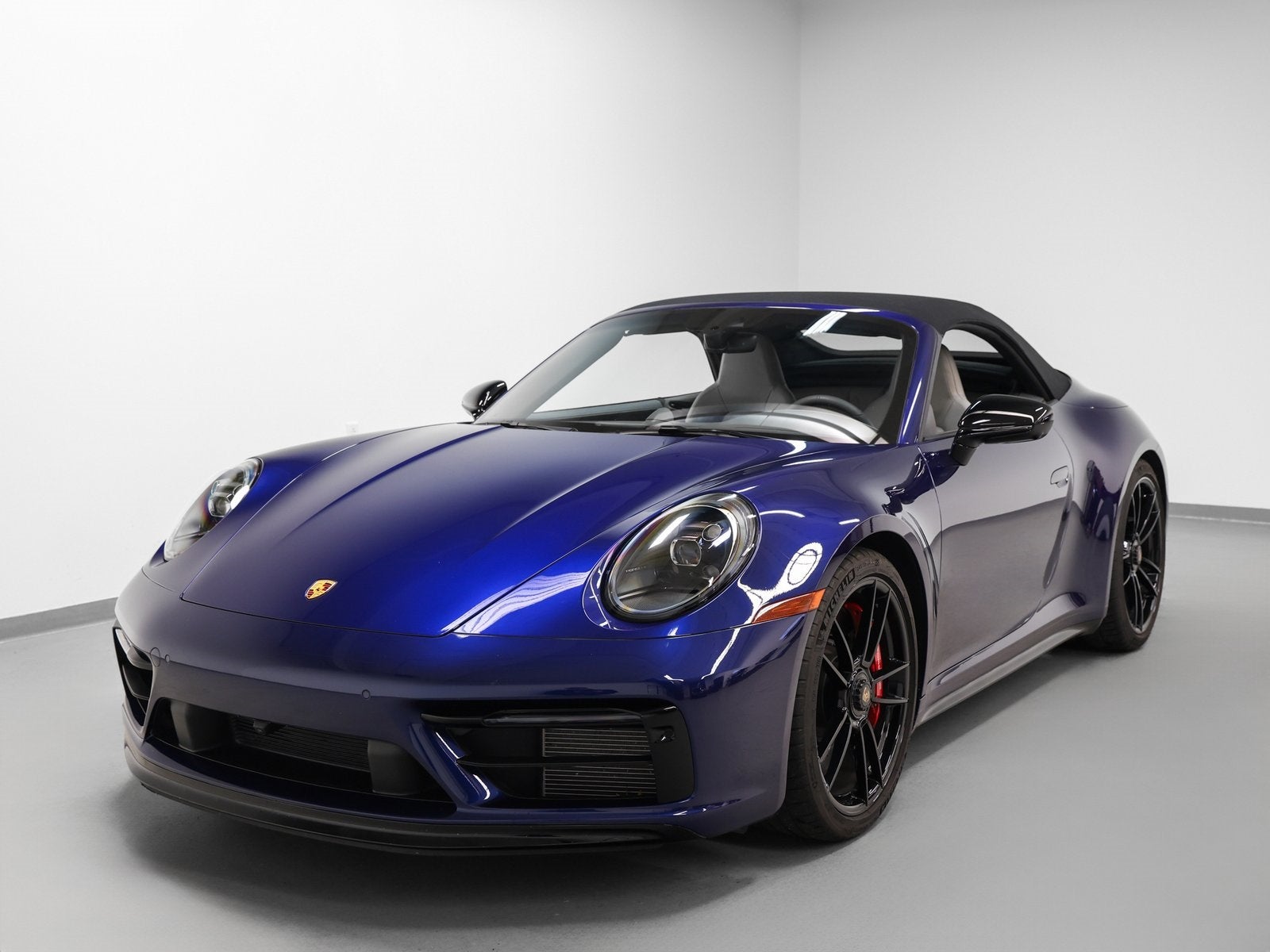 2022 Porsche 911 911 Carrera GTS Cabriolet (MY22)