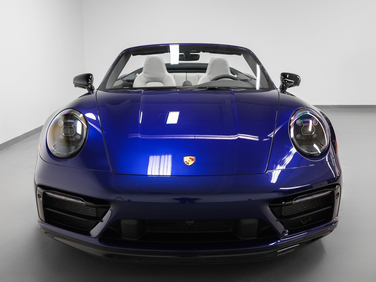 2022 Porsche 911 911 Carrera GTS Cabriolet (MY22)