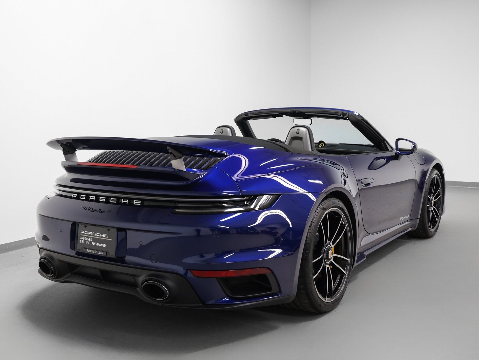 2023 Porsche 911 911 Turbo S Cabriolet (MY23)
