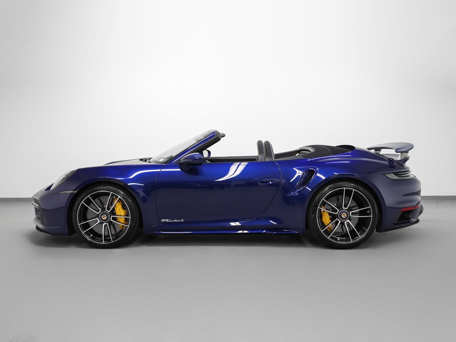 2023 Porsche 911 911 Turbo S Cabriolet (MY23)