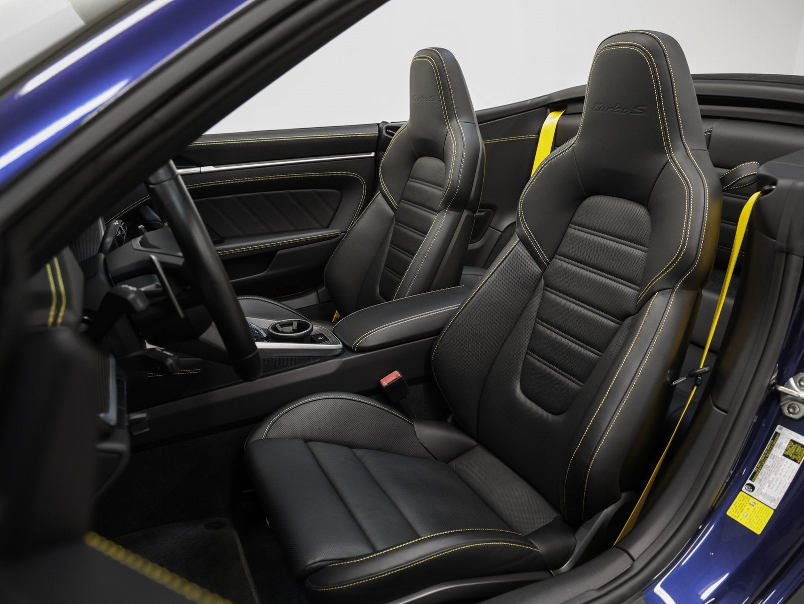 2023 Porsche 911 911 Turbo S Cabriolet (MY23)