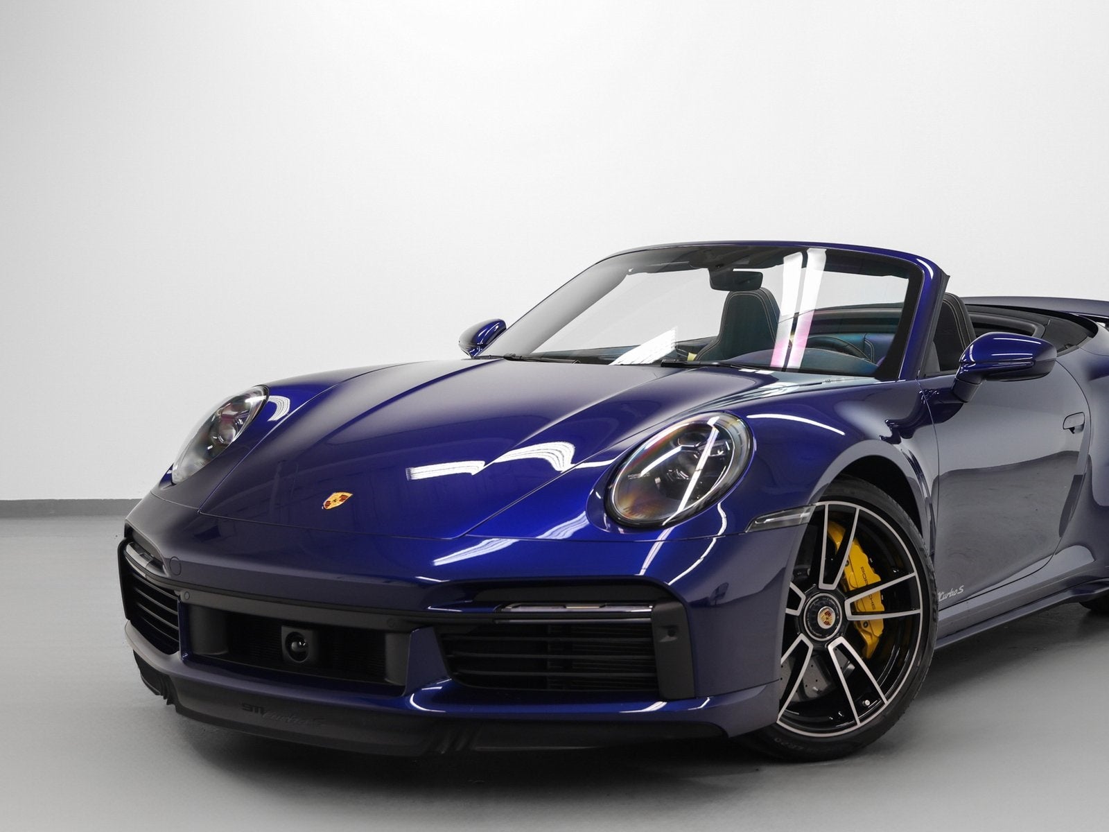 2023 Porsche 911 911 Turbo S Cabriolet (MY23)