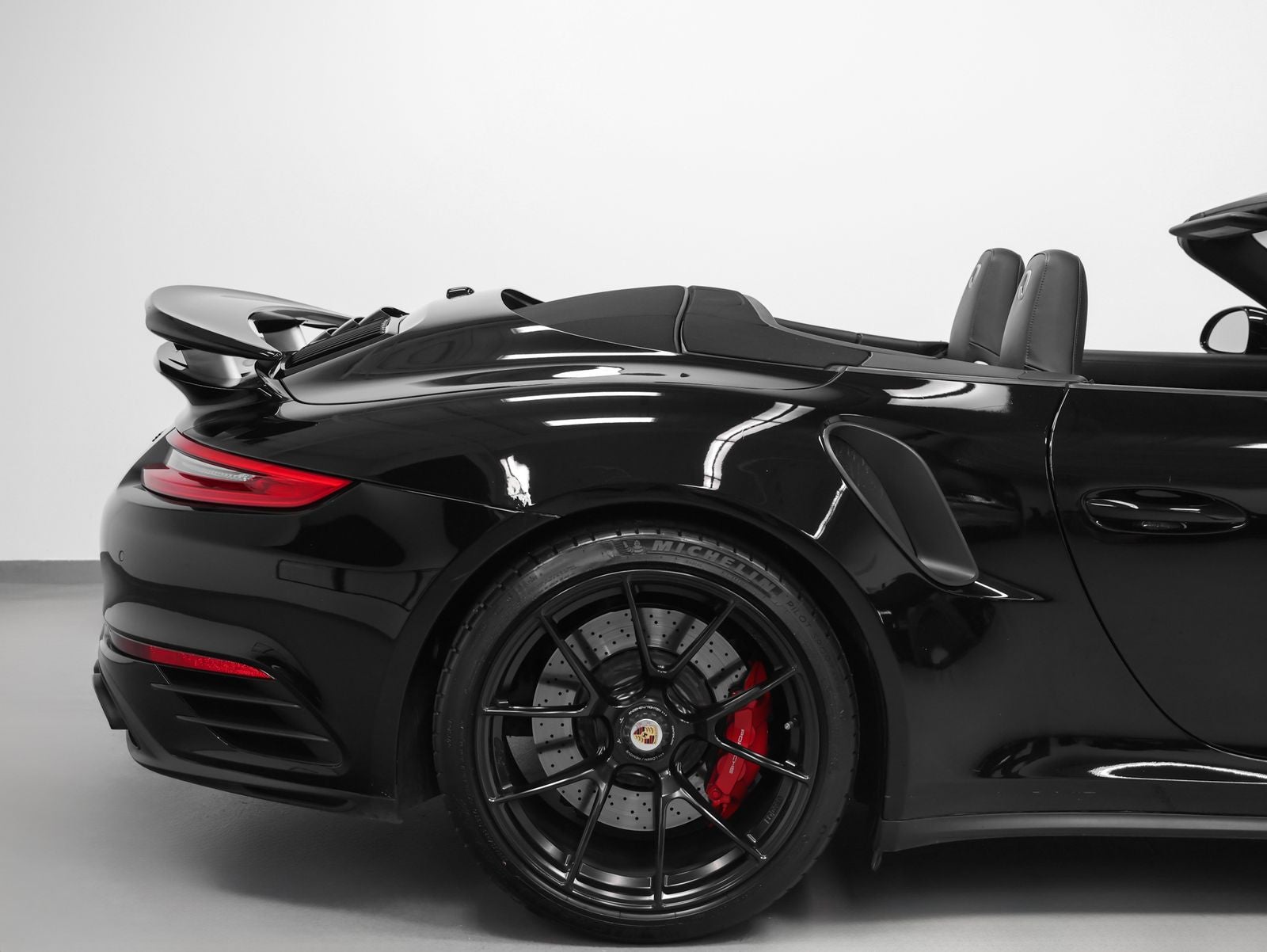 2018 Porsche 911 911 Turbo Cabriolet