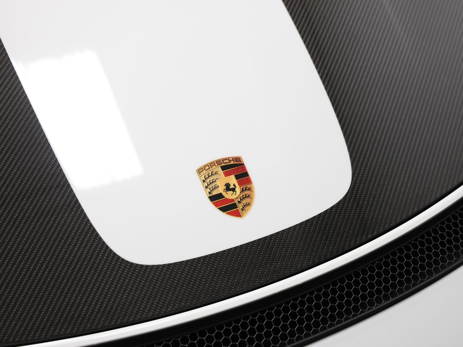 2025 Porsche 718 Spyder RS