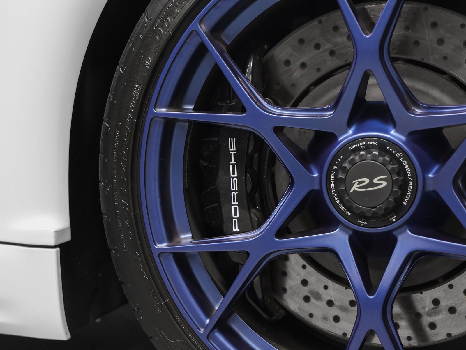 2025 Porsche 718 Spyder RS