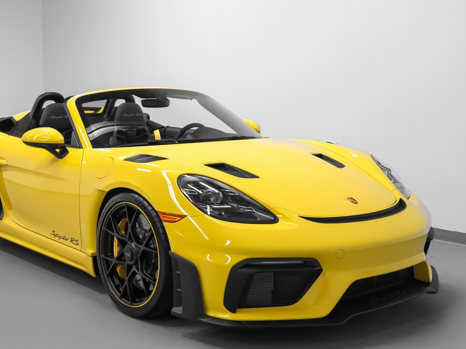 2025 Porsche 718 718 Spyder RS