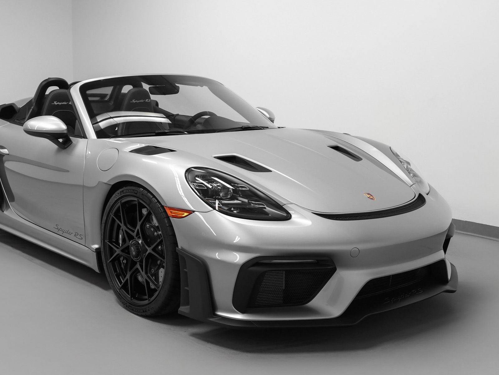 2025 Porsche 718 Spyder RS