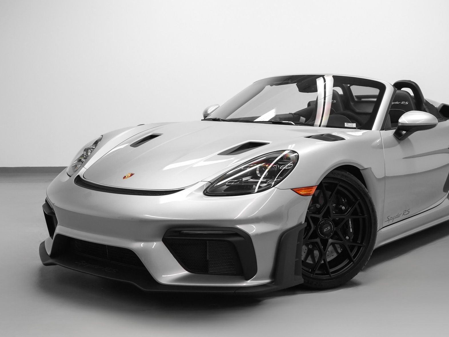 2025 Porsche 718 Spyder RS