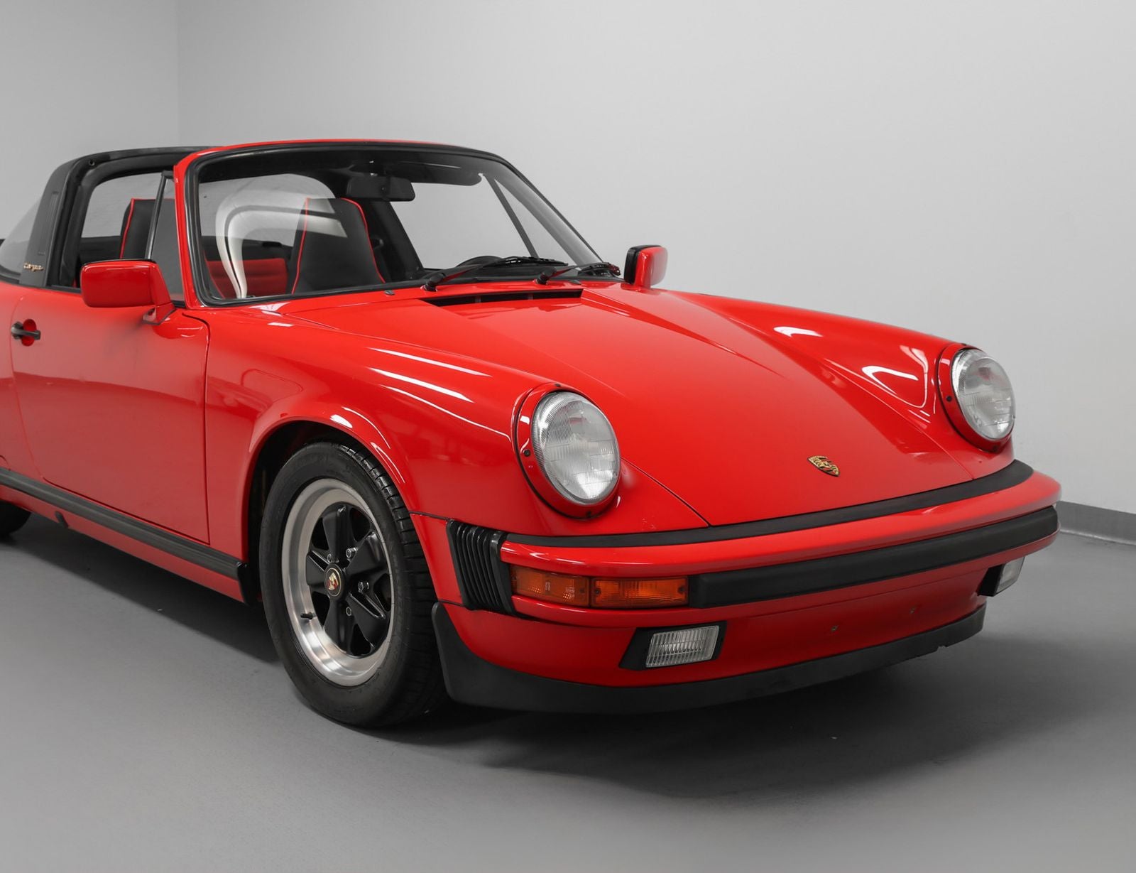 1988 Porsche 911 Carrera Targa