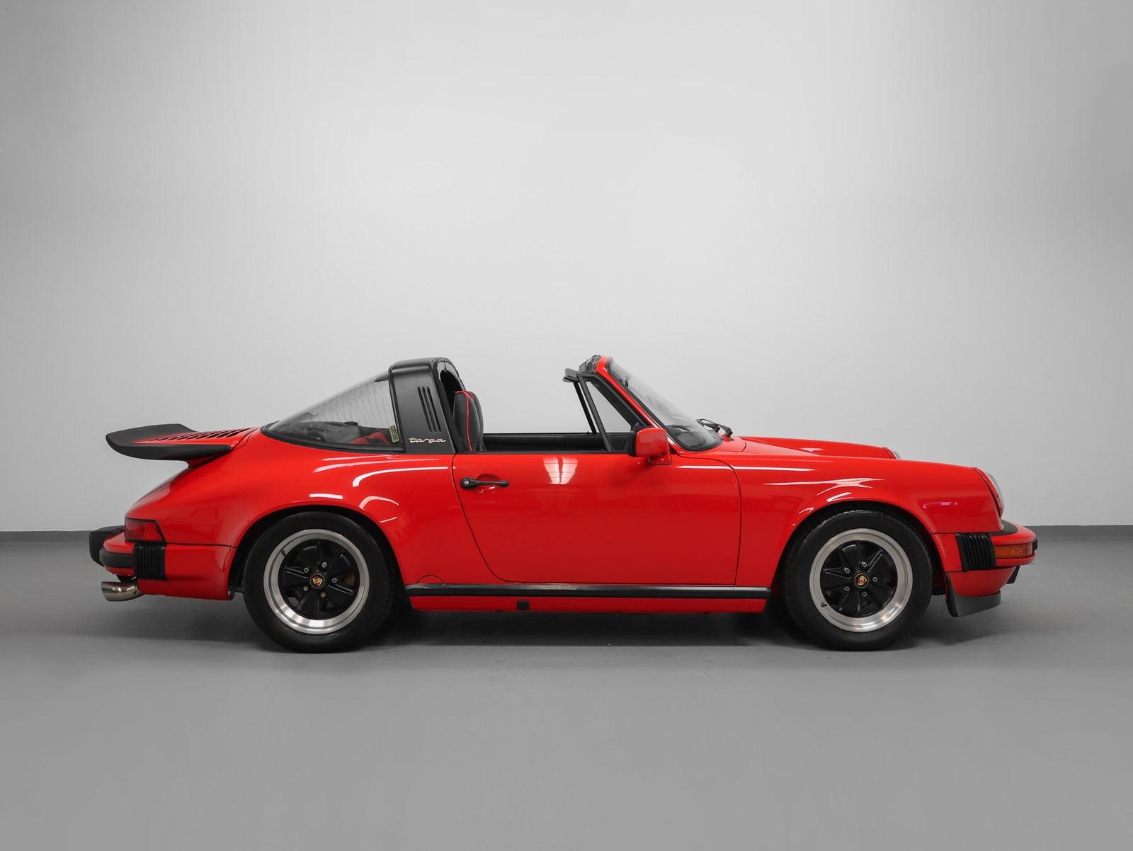 1988 Porsche 911 Carrera Targa
