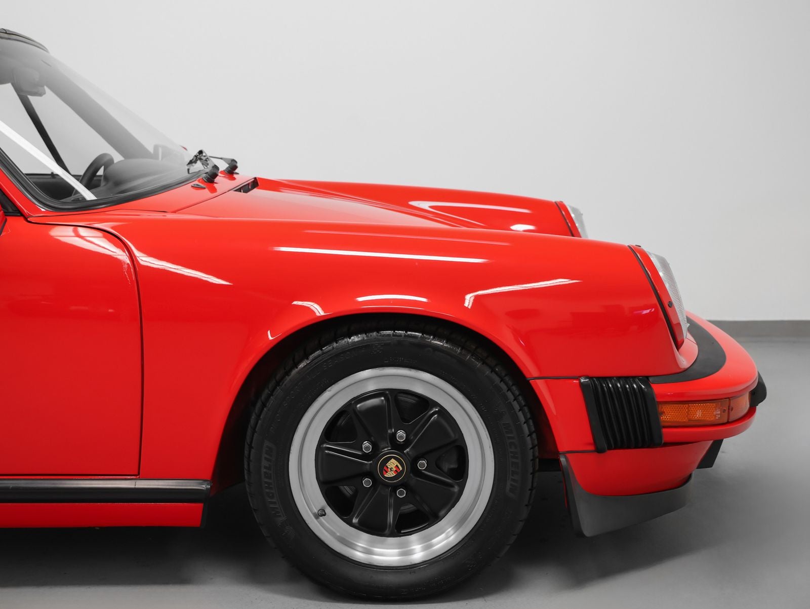 1988 Porsche 911 Carrera Targa