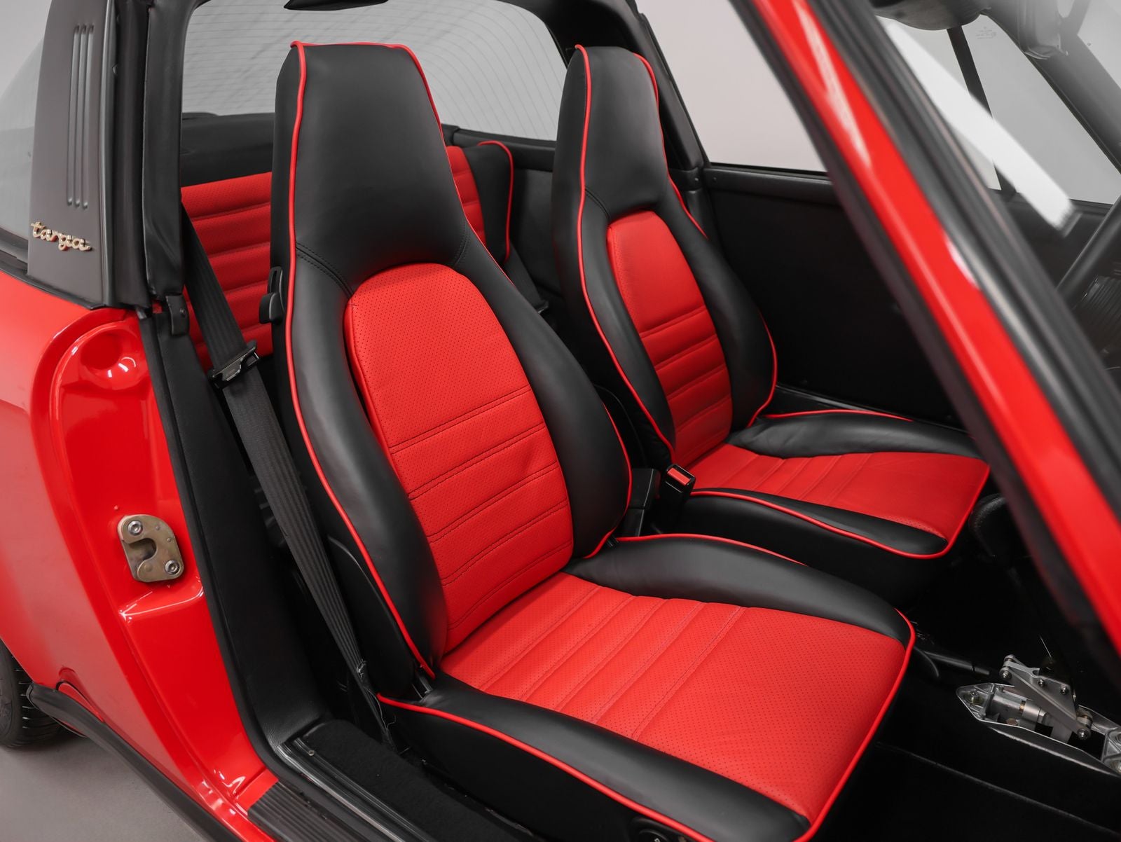 1988 Porsche 911 Carrera Targa