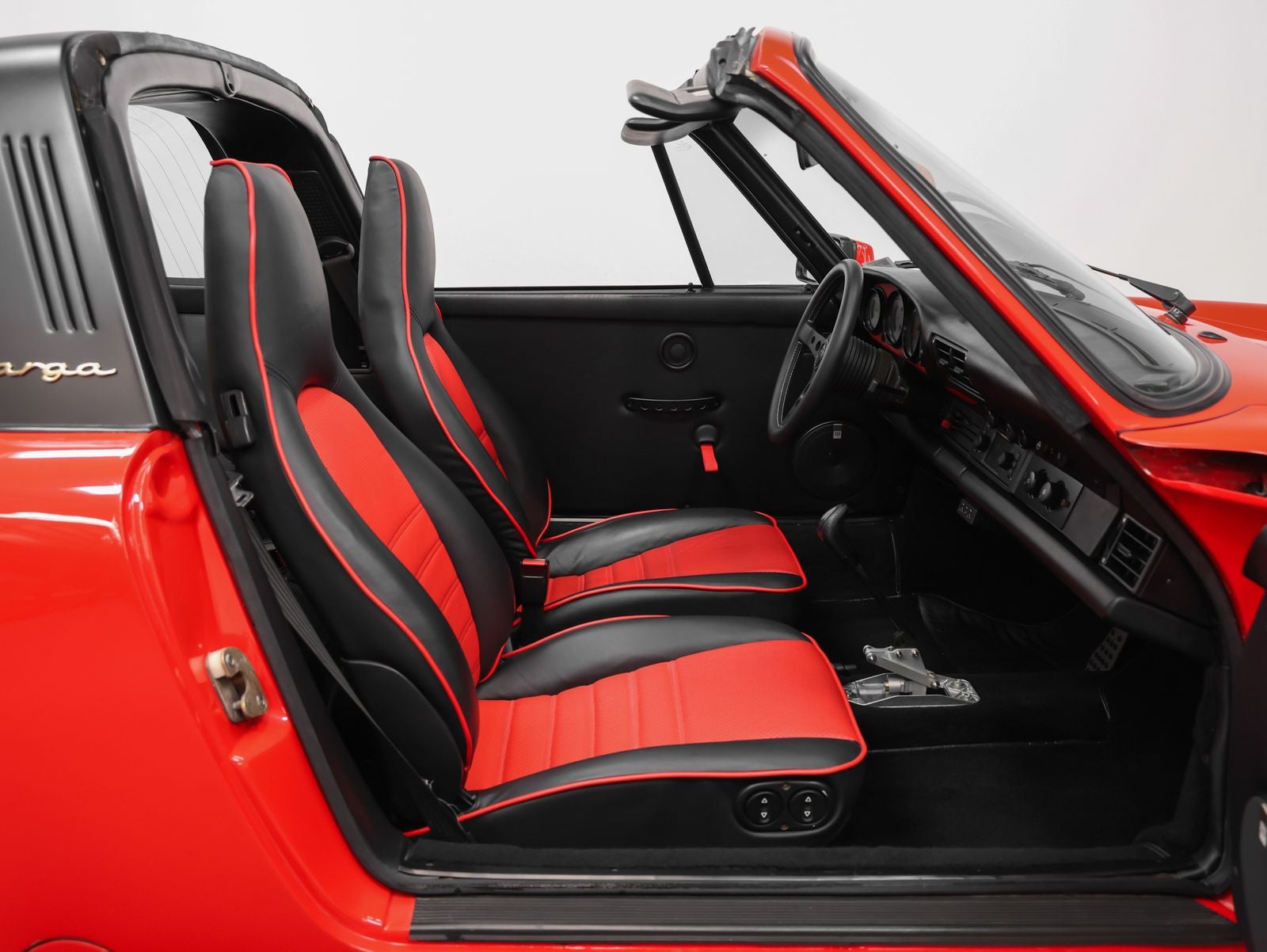 1988 Porsche 911 Carrera Targa