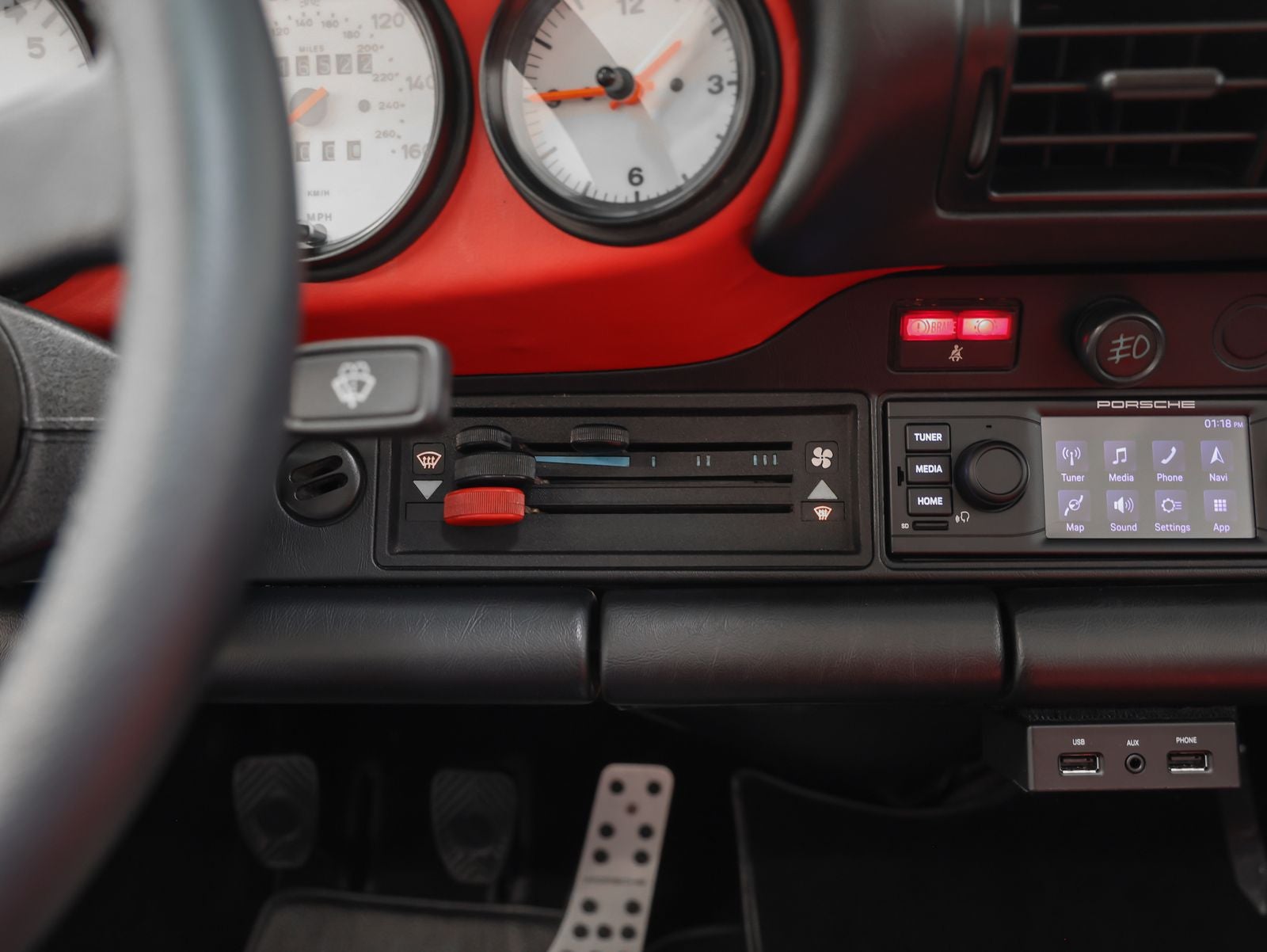 1988 Porsche 911 Carrera Targa