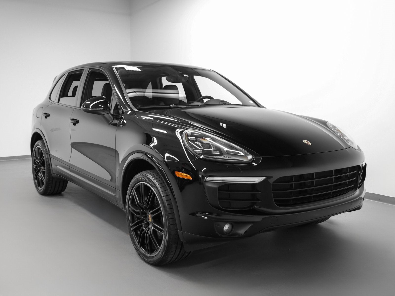 2018 Porsche Cayenne Cayenne Platinum Edition