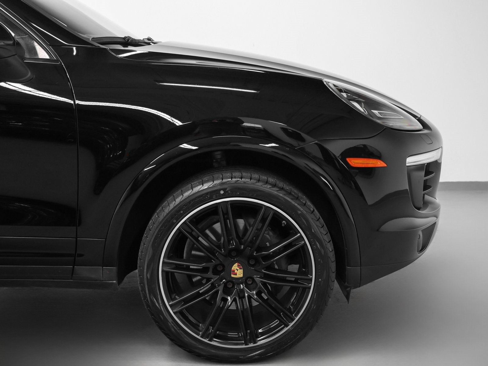 2018 Porsche Cayenne Cayenne Platinum Edition
