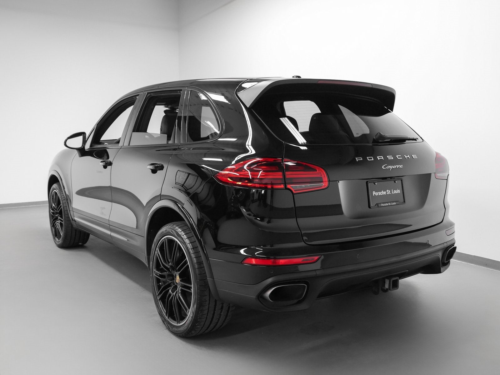 2018 Porsche Cayenne Cayenne Platinum Edition