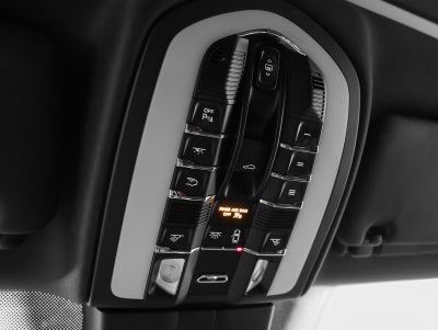 2018 Porsche Cayenne Cayenne Platinum Edition