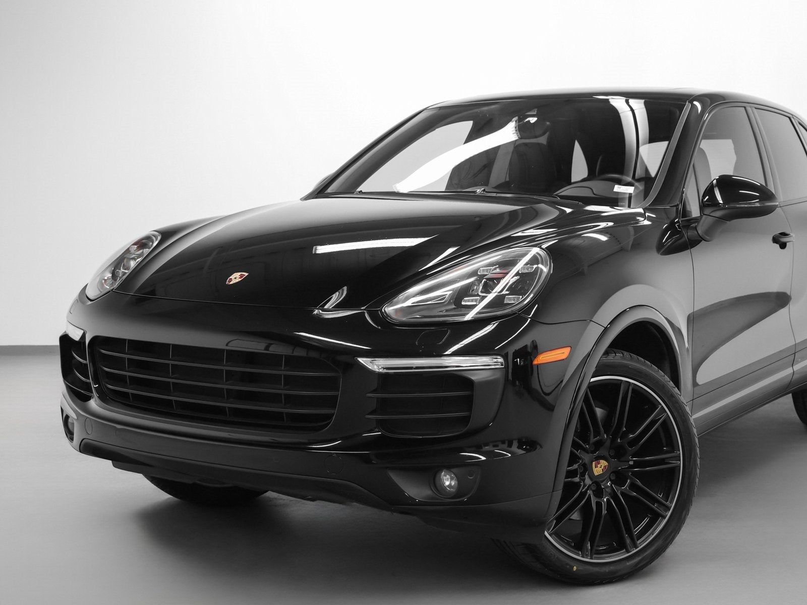 2018 Porsche Cayenne Cayenne Platinum Edition