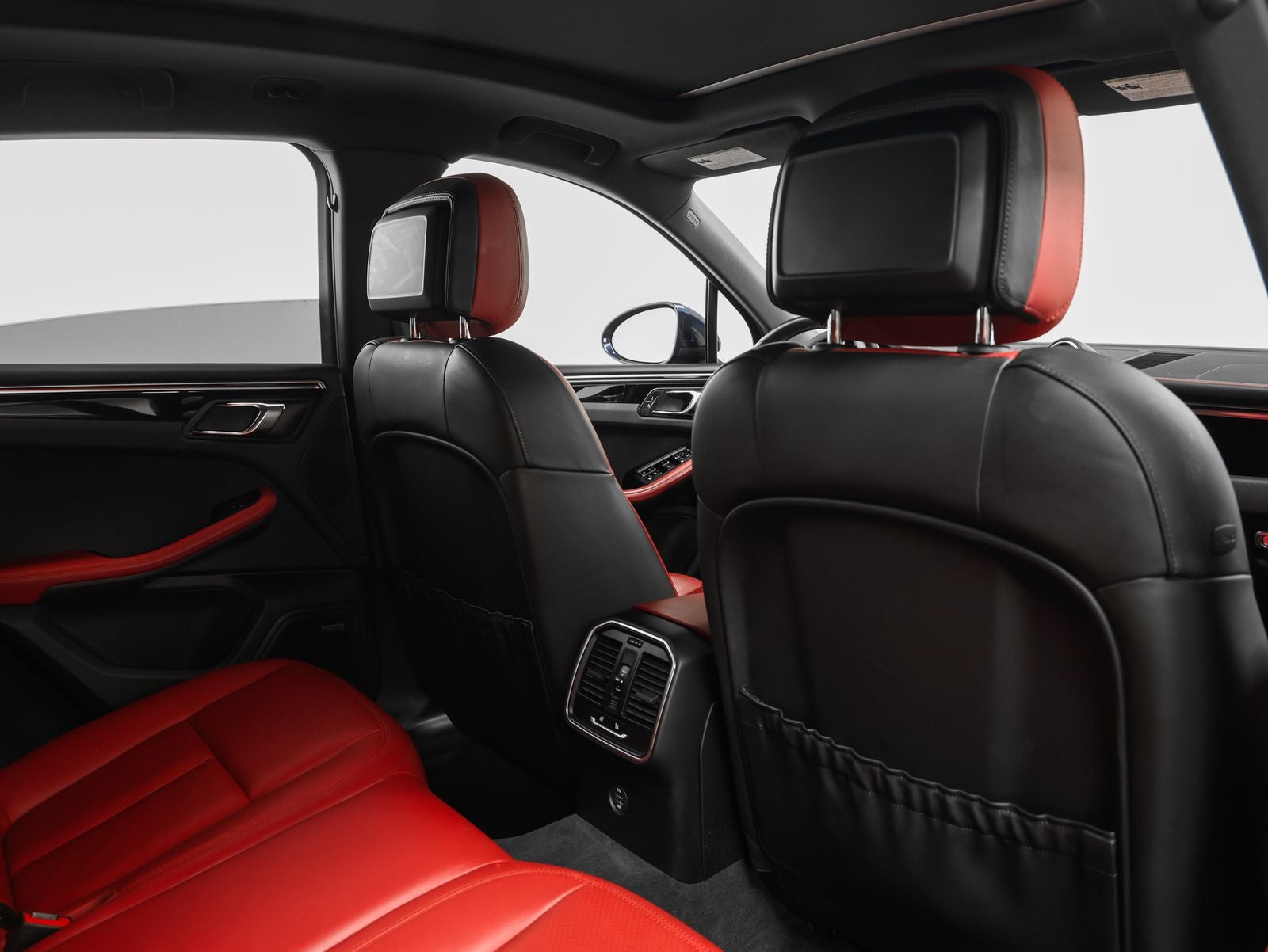 2019 Porsche Macan Macan