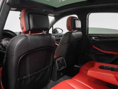 2019 Porsche Macan Macan