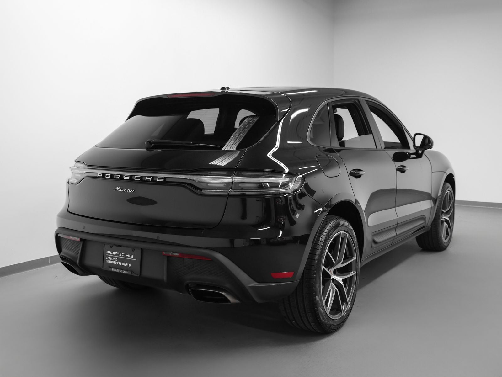 2023 Porsche Macan Macan (MY23)