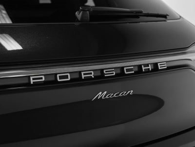 2023 Porsche Macan Macan (MY23)