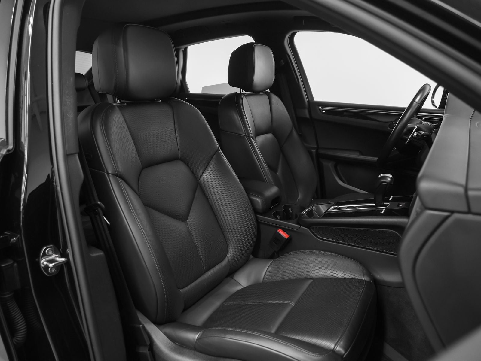 2023 Porsche Macan Macan (MY23)