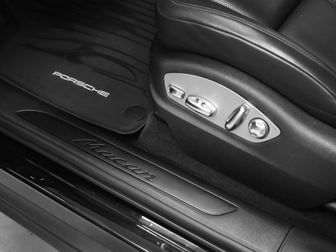 2023 Porsche Macan Macan (MY23)