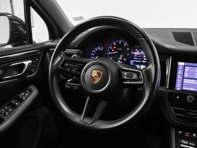 2023 Porsche Macan Macan (MY23)