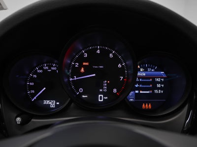 2023 Porsche Macan Macan (MY23)